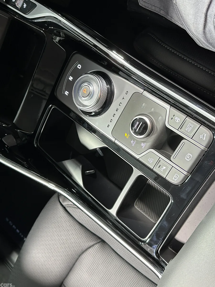 Kia Sorento SUV, Petrol Plug-in Hybrid, 2026, Blue