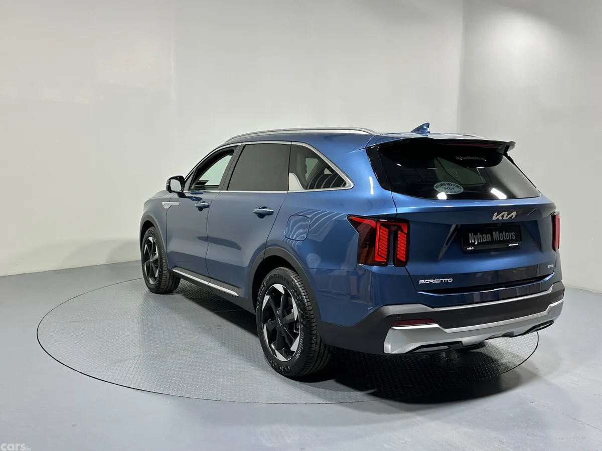 Kia Sorento SUV, Petrol Plug-in Hybrid, 2026, Blue
