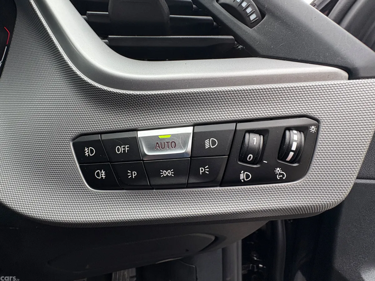 BMW 1-Series Hatchback, Diesel, 2019, Black
