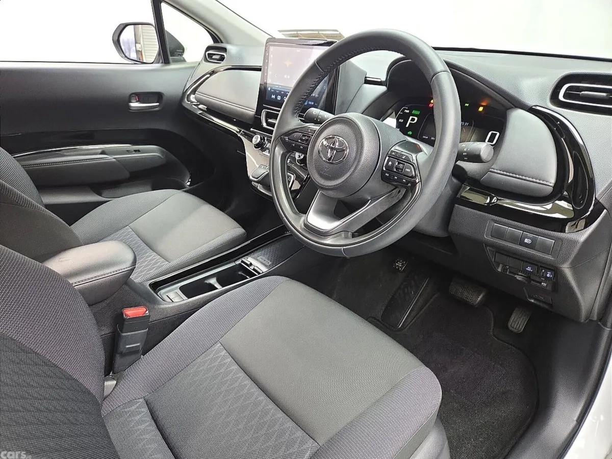 Toyota Aqua Hatchback, Petrol Hybrid, 2025, White