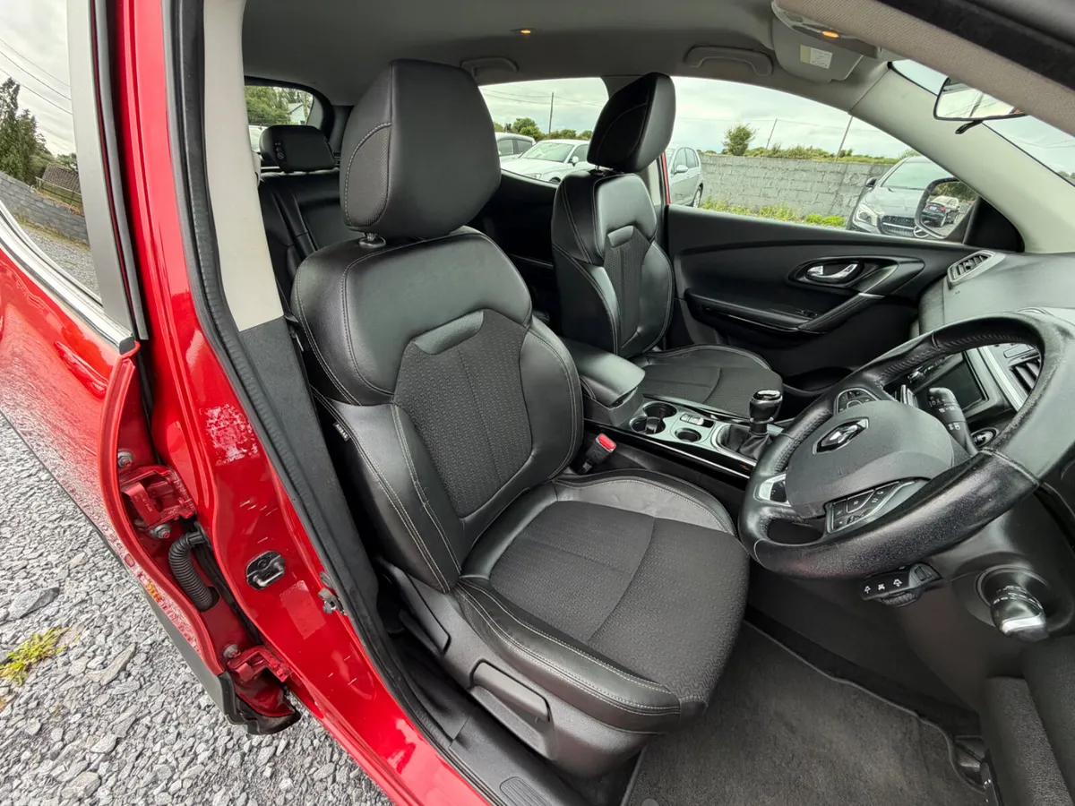 Renault Kadjar SUV, Diesel, 2018, Red