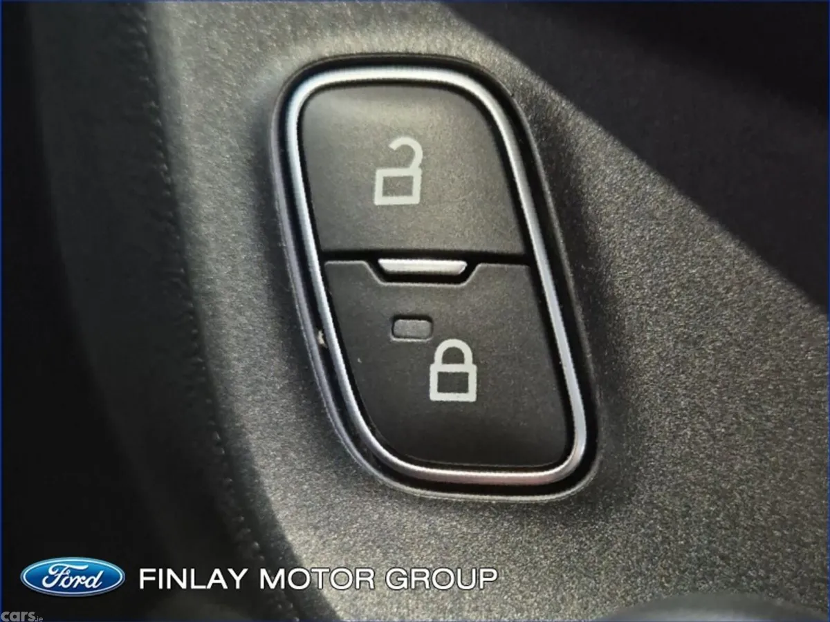 Ford Fiesta Hatchback, Petrol, 2021, Blue