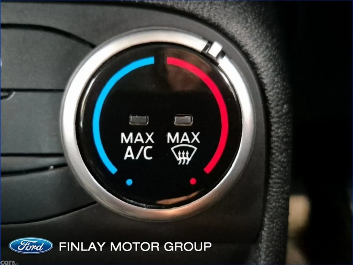 Ford Fiesta Hatchback, Petrol, 2021, Blue