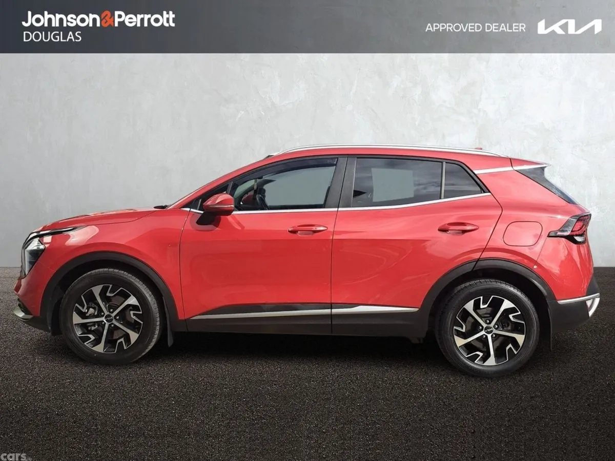Kia Sportage SUV, Petrol Hybrid, 2023, Red