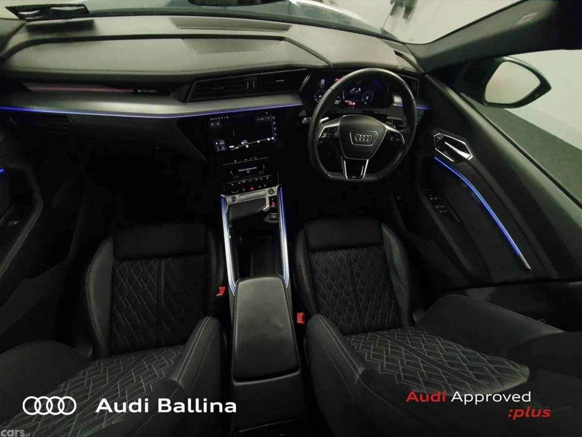 Audi Q8 Hatchback, Electric, 2024, Blue