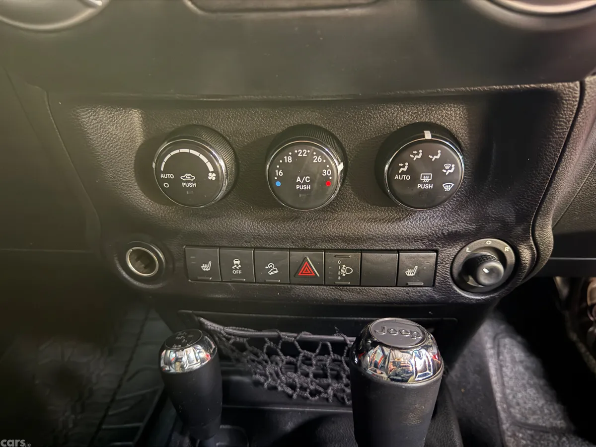 Jeep Wrangler SUV, Diesel, 2015, Orange