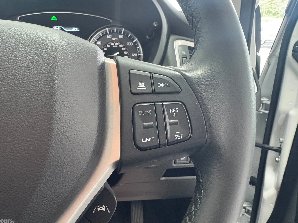 Suzuki S-CROSS SUV, Petrol Hybrid, 2023, White