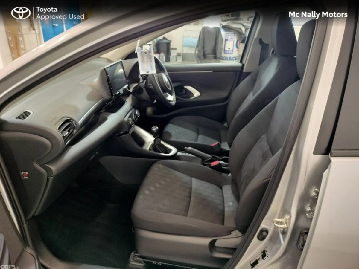 Toyota Yaris Hatchback, Petrol, 2024, Silver