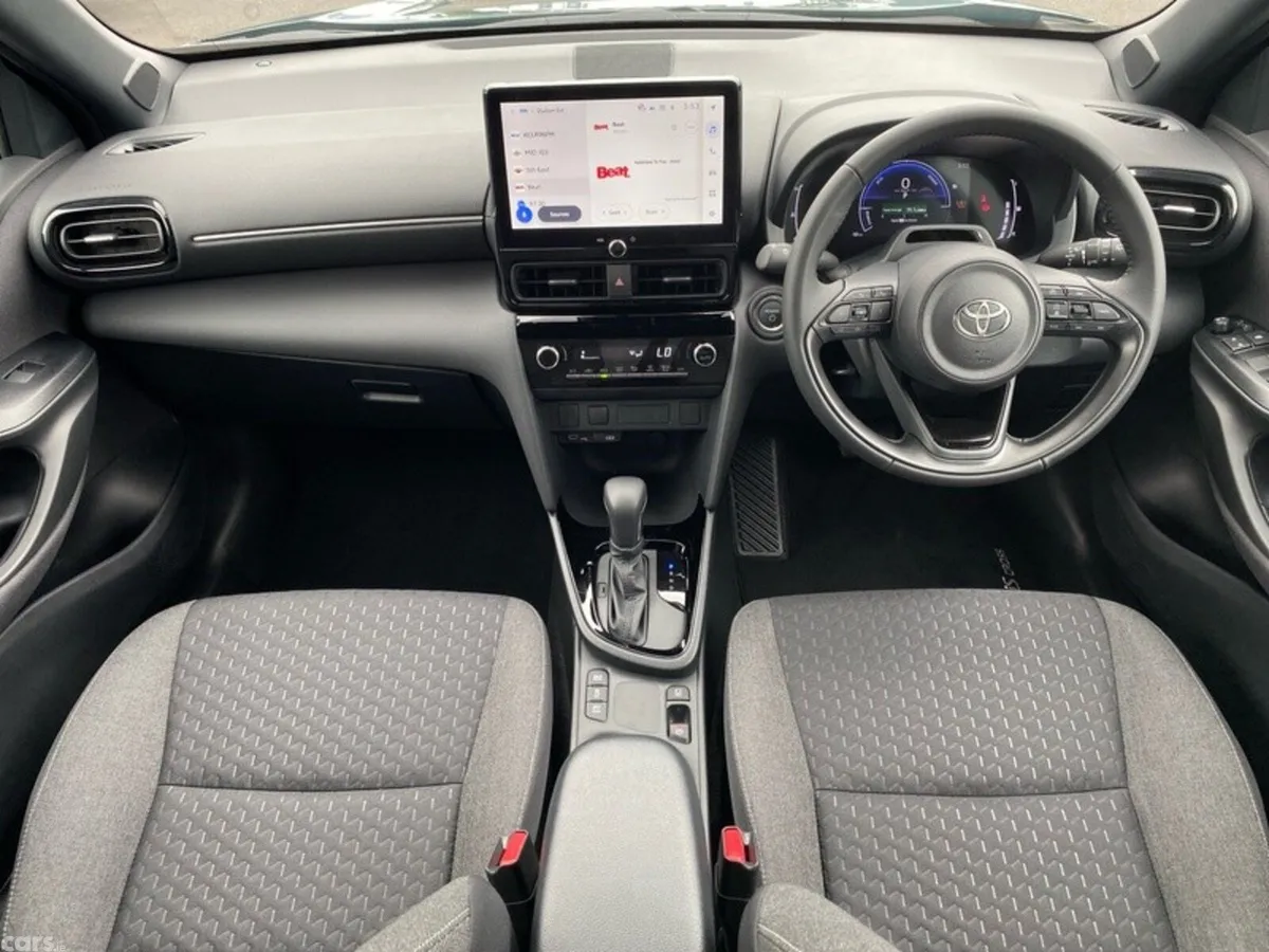 Toyota Yaris Cross Hatchback, Petrol Hybrid, 2026, 