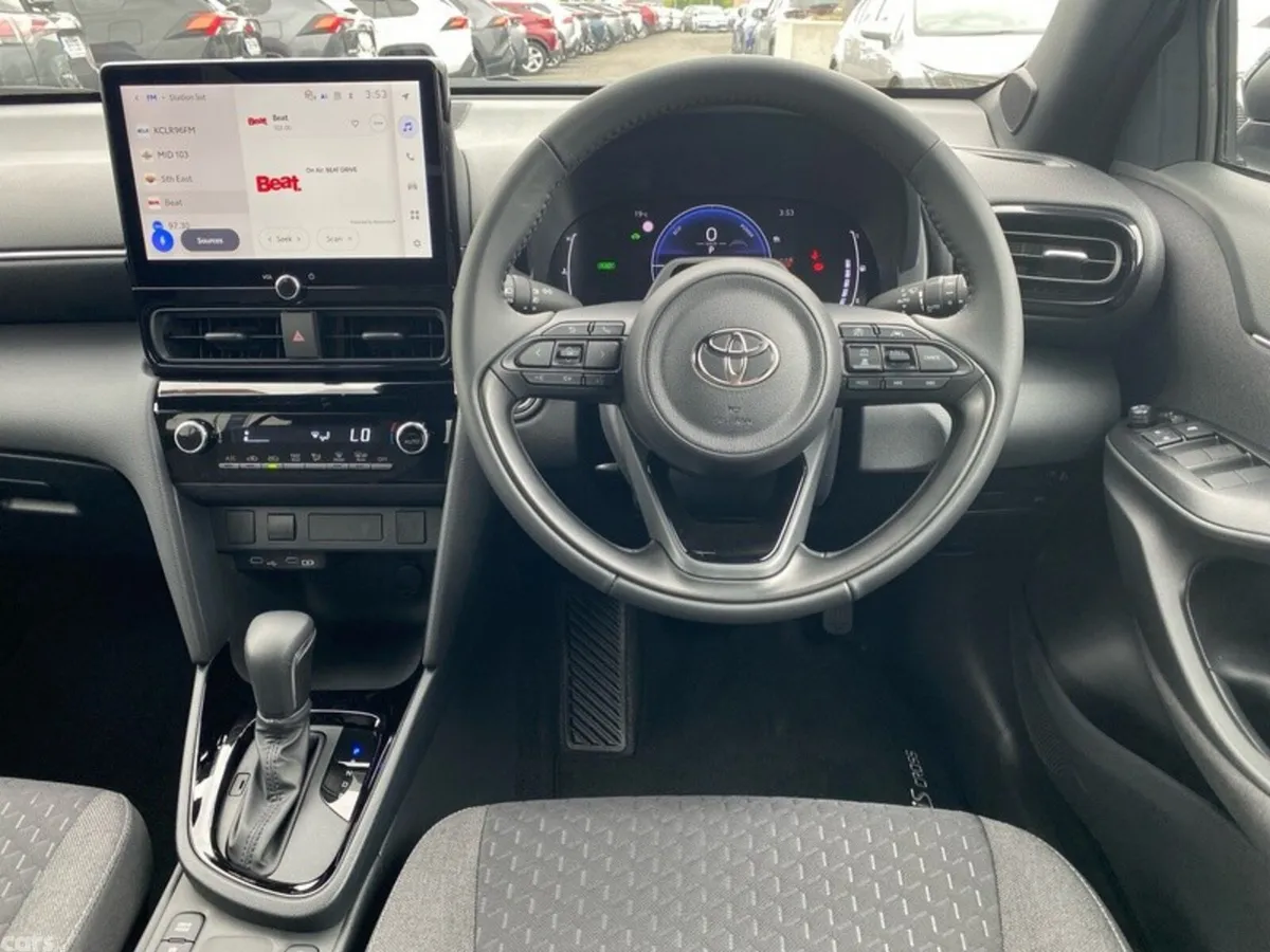 Toyota Yaris Cross Hatchback, Petrol Hybrid, 2026, 