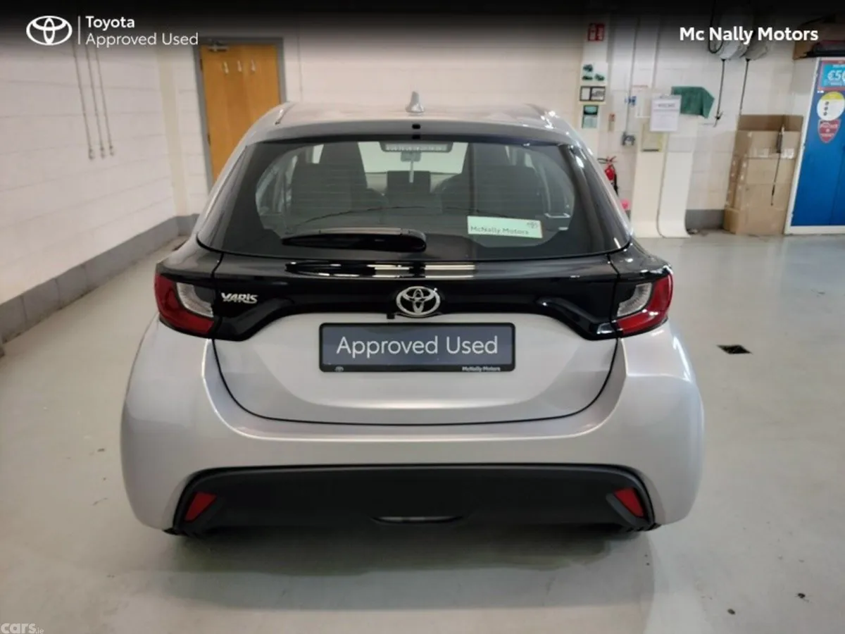Toyota Yaris Hatchback, Petrol, 2024, Silver