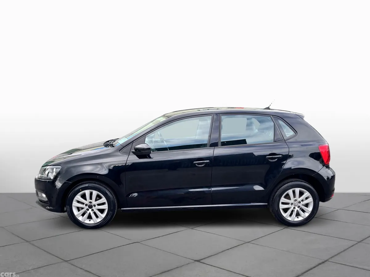 Volkswagen Polo Hatchback, Petrol, 2015, Black
