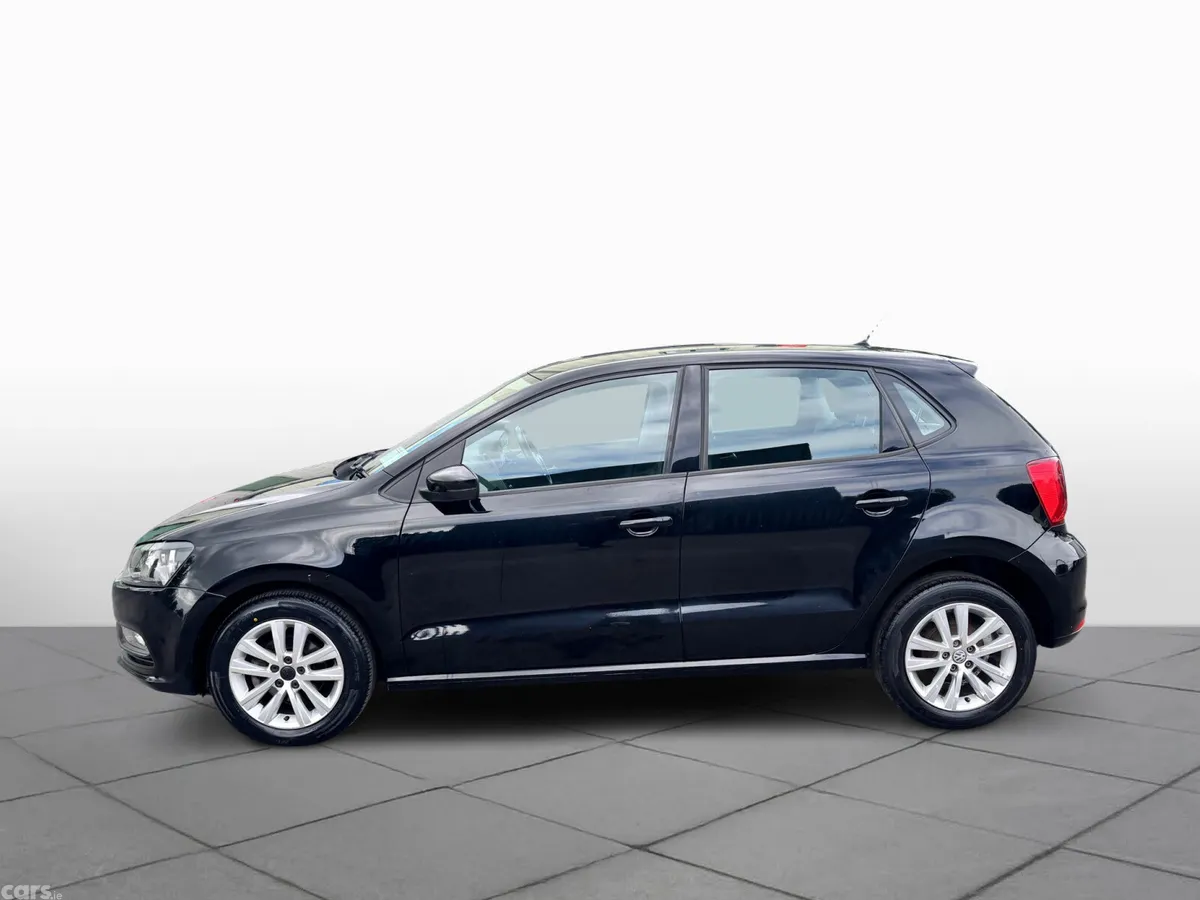 Volkswagen Polo Hatchback, Petrol, 2015, Black