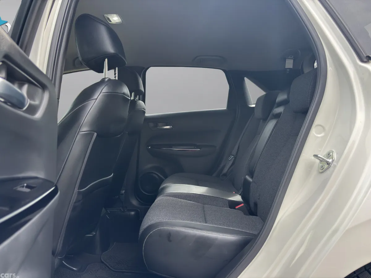 Honda Fit Hatchback, Petrol Hybrid, 2020, White