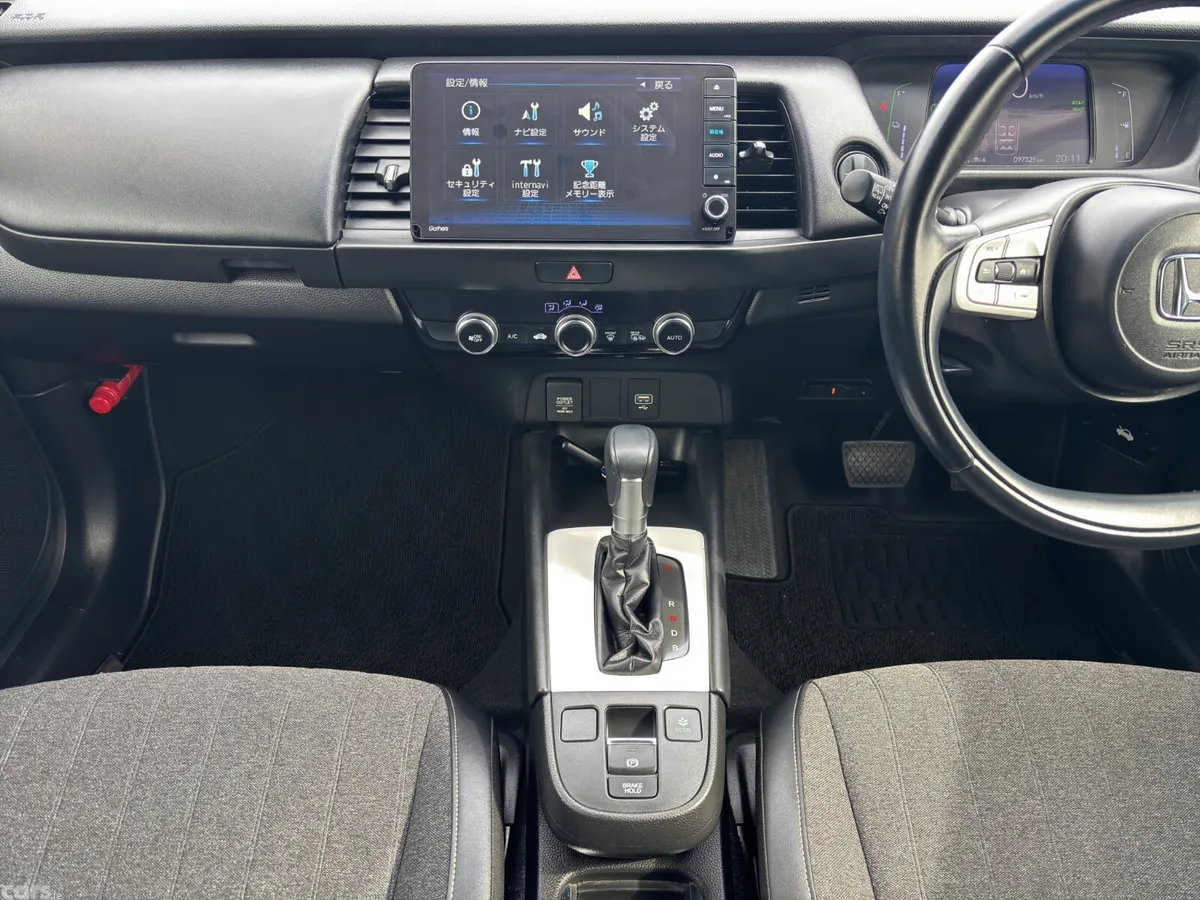 Honda Fit Hatchback, Petrol Hybrid, 2020, White