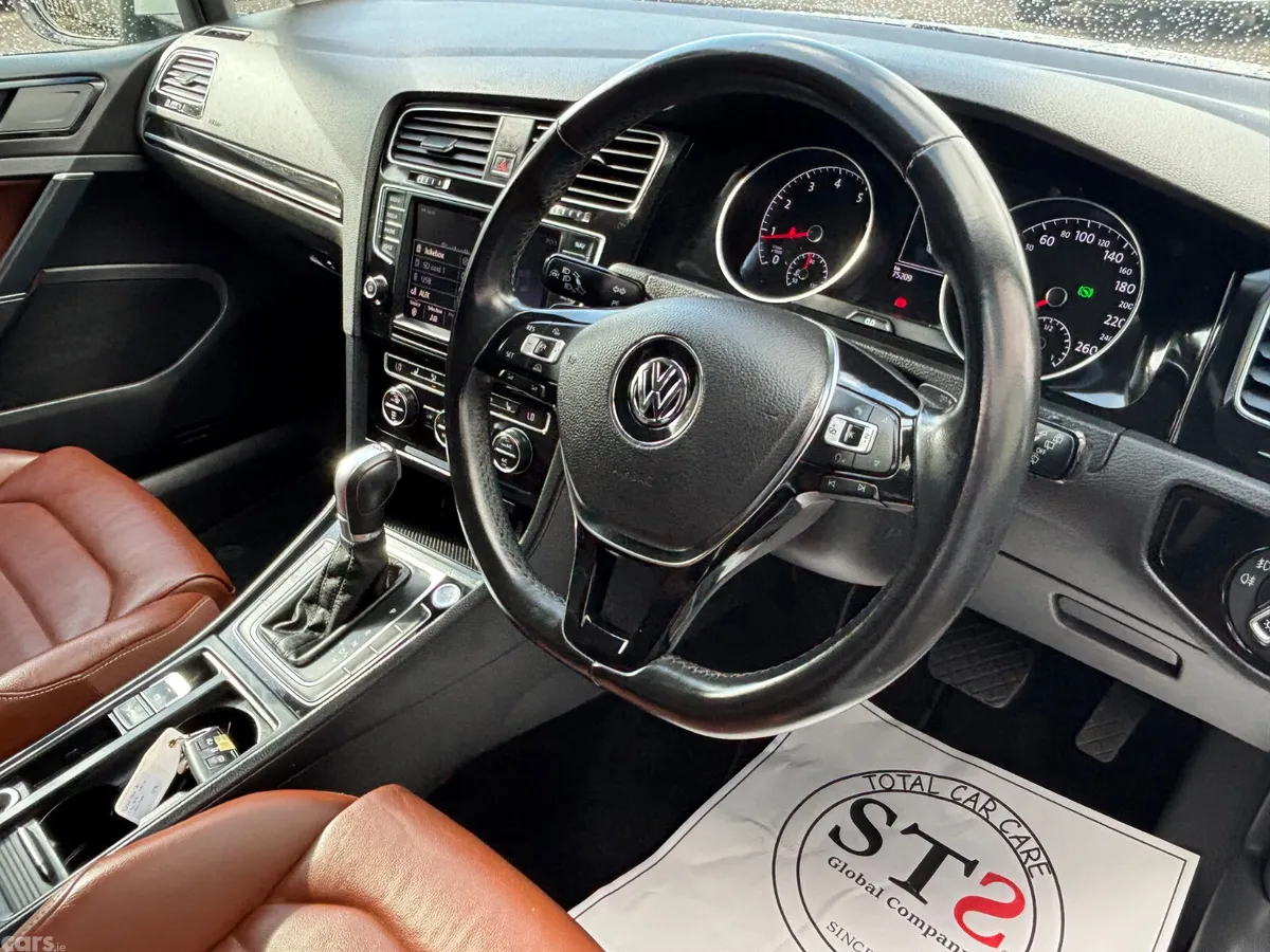 Volkswagen Golf Hatchback, Petrol, 2015, White