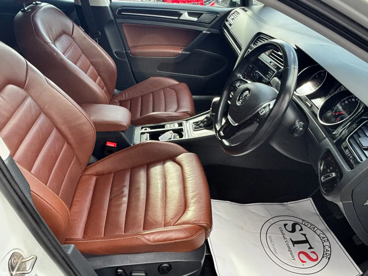 Volkswagen Golf Hatchback, Petrol, 2015, White