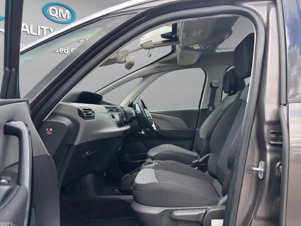 Citroen C4 Picasso Hatchback, Petrol, 2017, Grey
