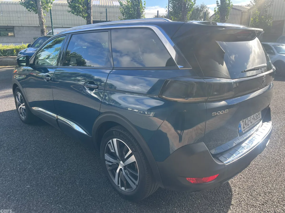 Peugeot 5008 MPV, Diesel, 2024, Blue