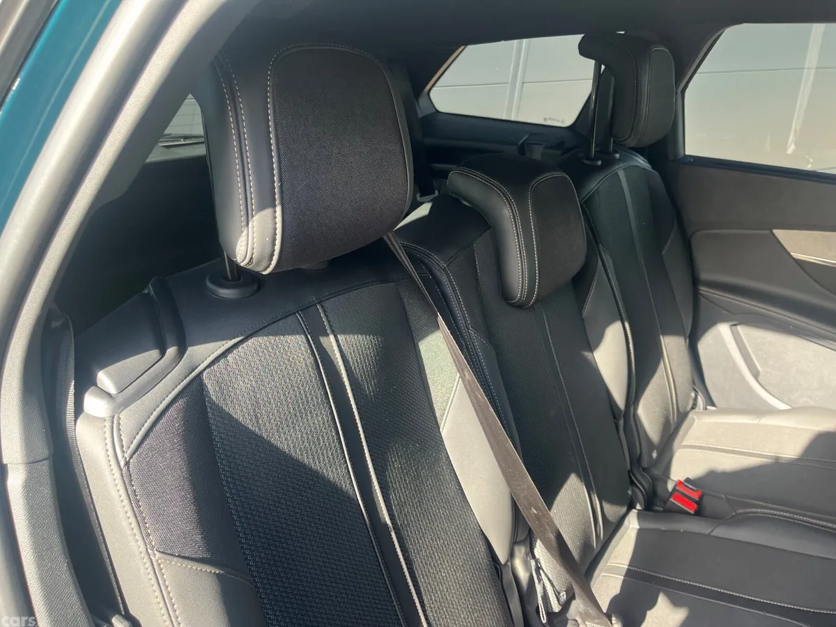 Peugeot 5008 MPV, Diesel, 2024, Blue