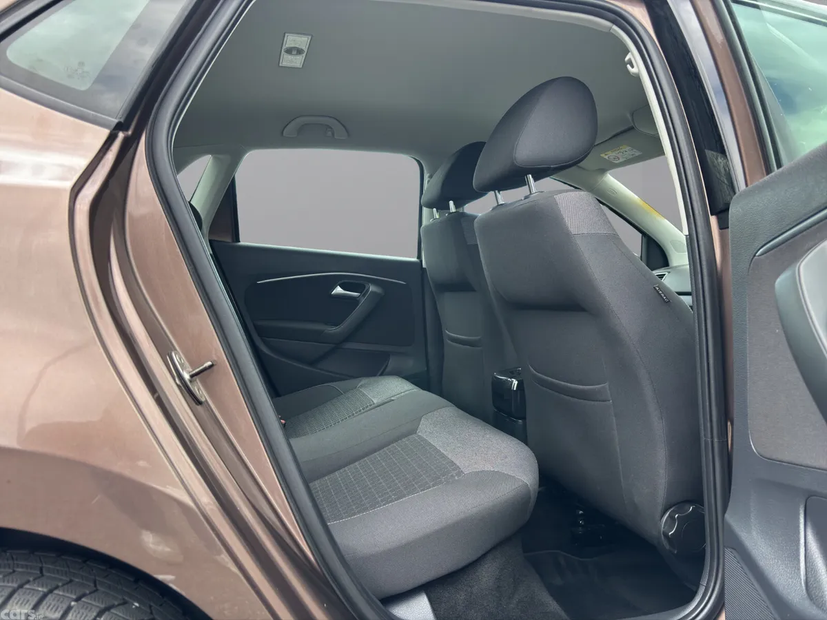Volkswagen Polo Hatchback, Petrol, 2015, Brown