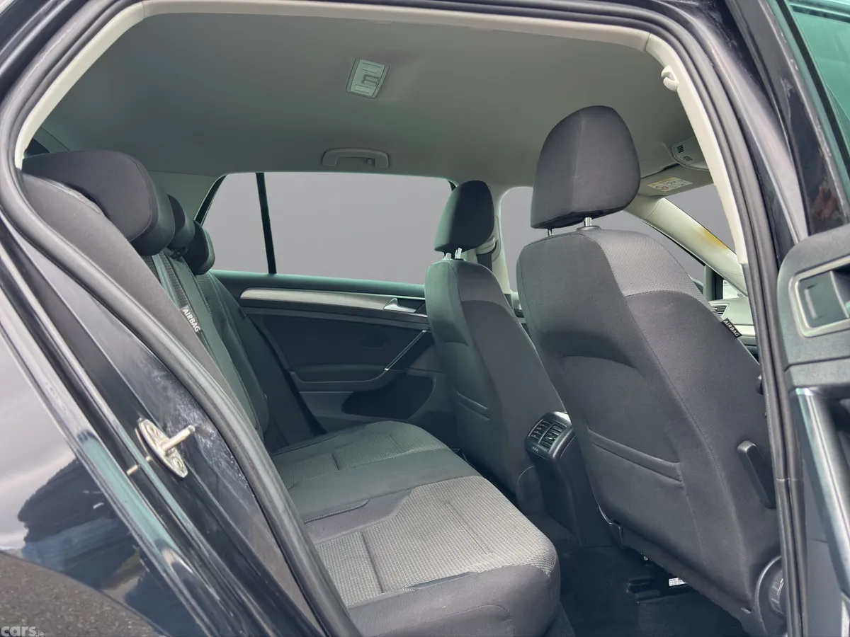 Volkswagen Golf Hatchback, Petrol, 2017, Black
