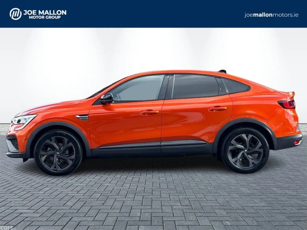 Renault Arkana Hatchback, Petrol, 2023, Orange