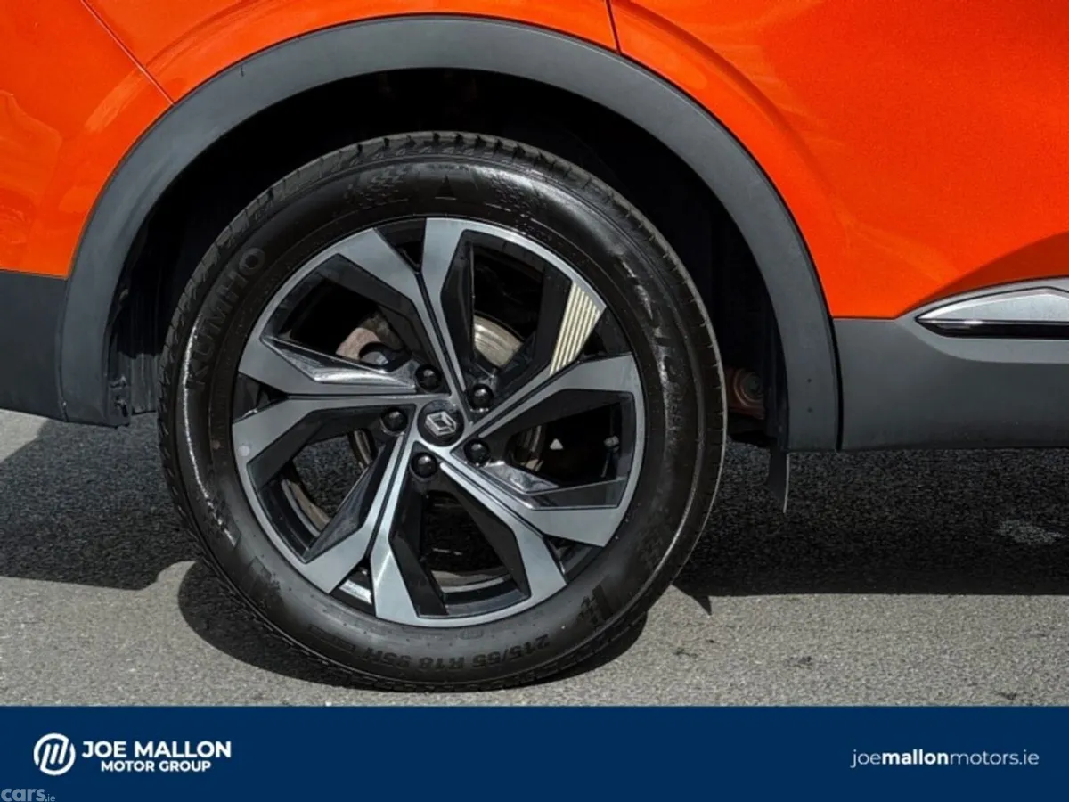 Renault Arkana Hatchback, Petrol, 2023, Orange