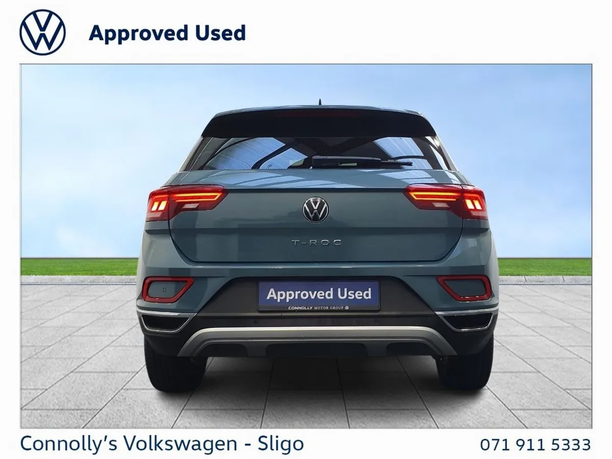 Volkswagen T-Roc SUV, Petrol, 2023, Blue