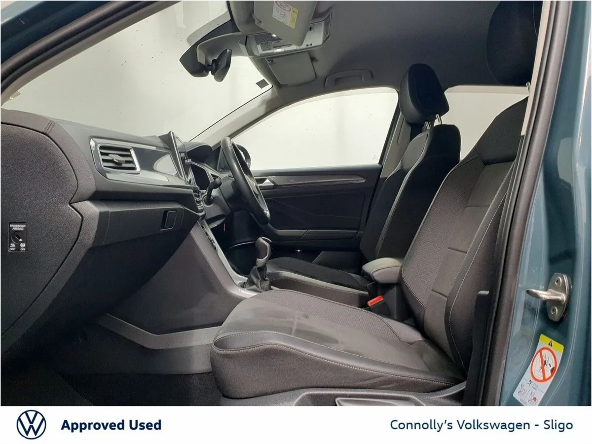Volkswagen T-Roc SUV, Diesel, 2023, Blue