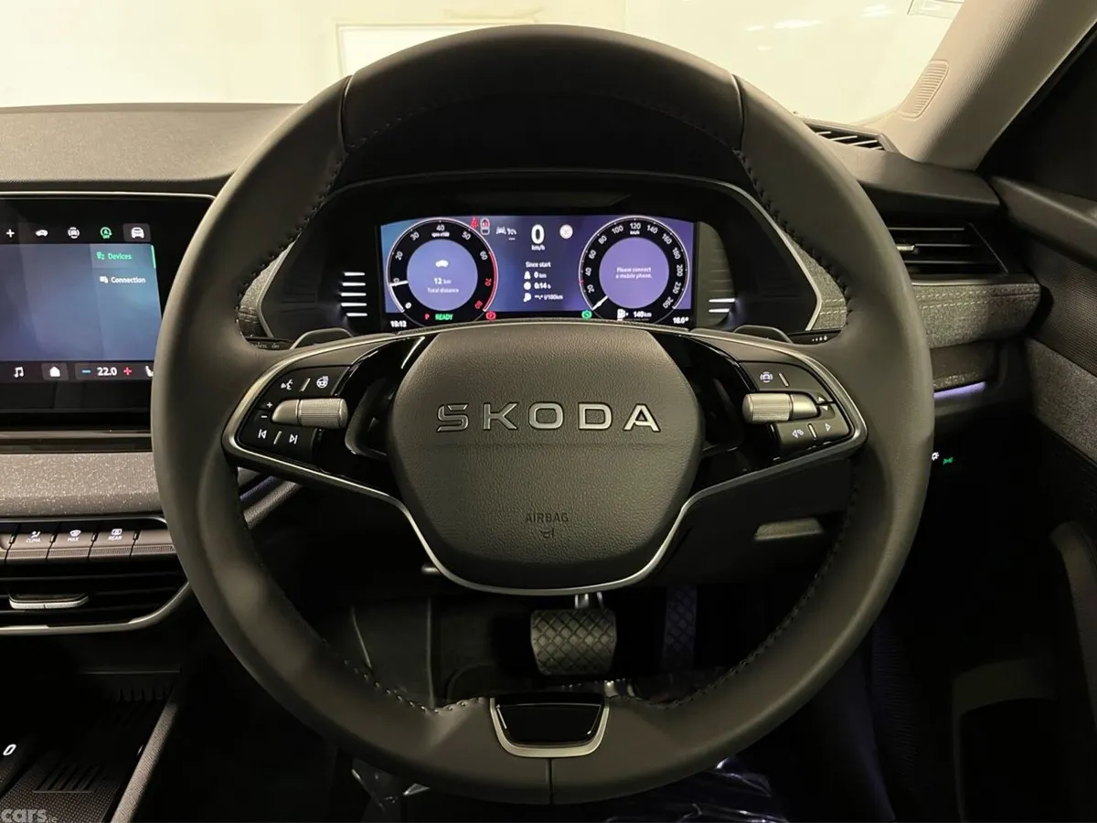 Skoda Octavia Saloon, Petrol, 2026, Grey