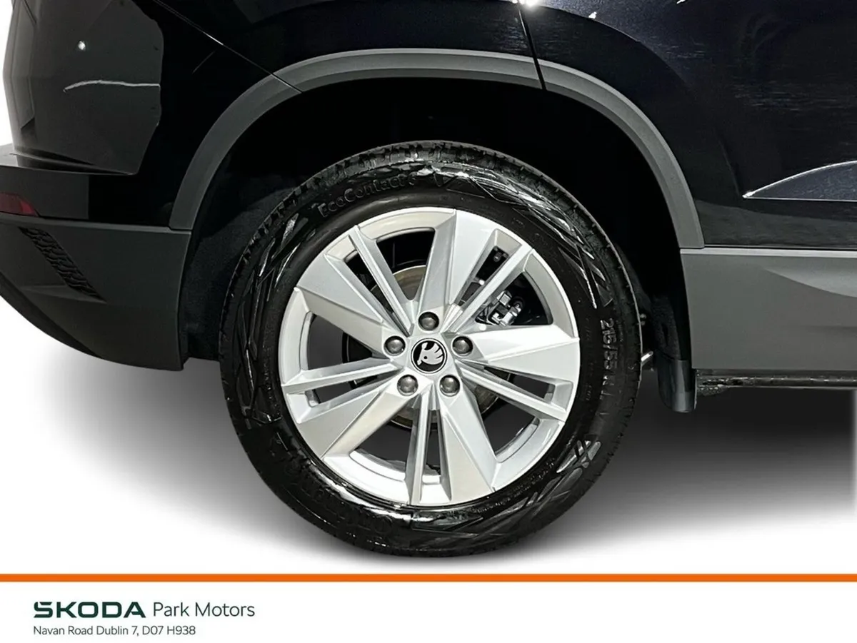 Skoda Karoq SUV, Petrol, 2026, Black