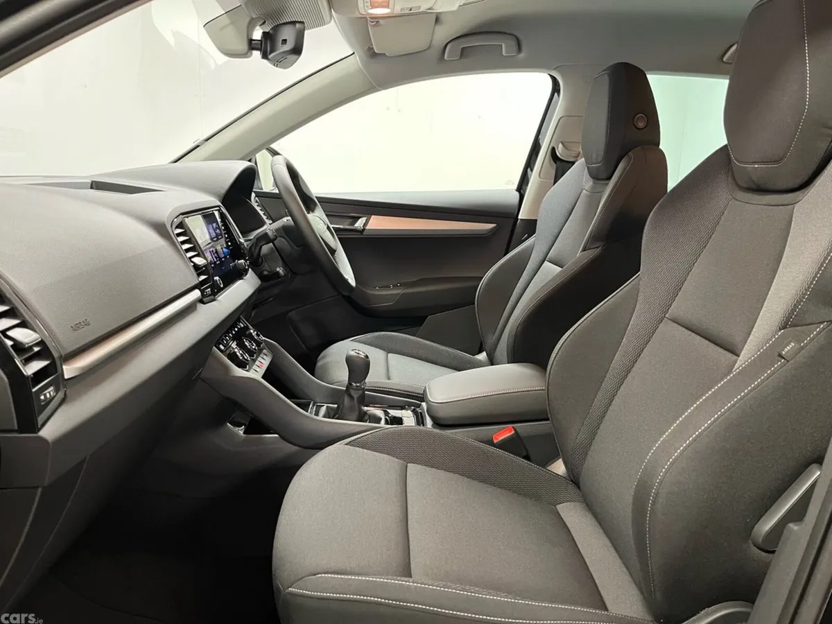Skoda Karoq SUV, Petrol, 2026, Black