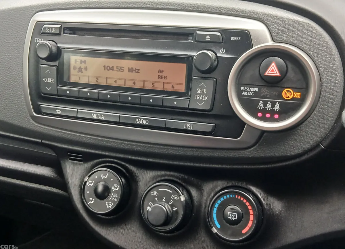 Toyota Yaris Hatchback, Petrol, 2013, Black