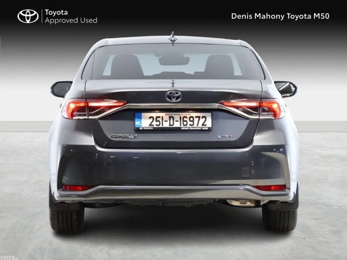 Toyota Corolla Saloon, Petrol Hybrid, 2025, Grey