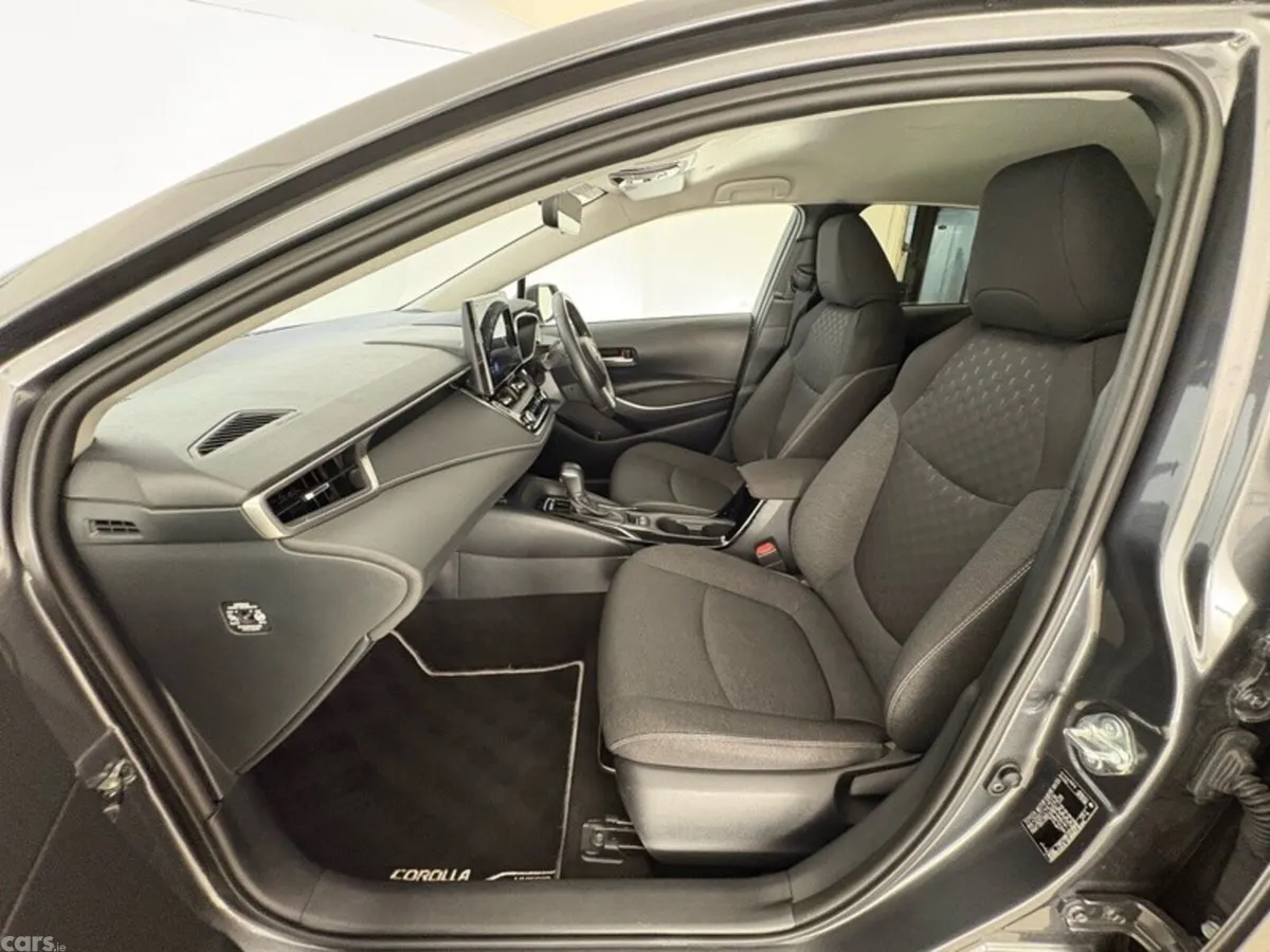 Toyota Corolla Saloon, Petrol Hybrid, 2025, Grey