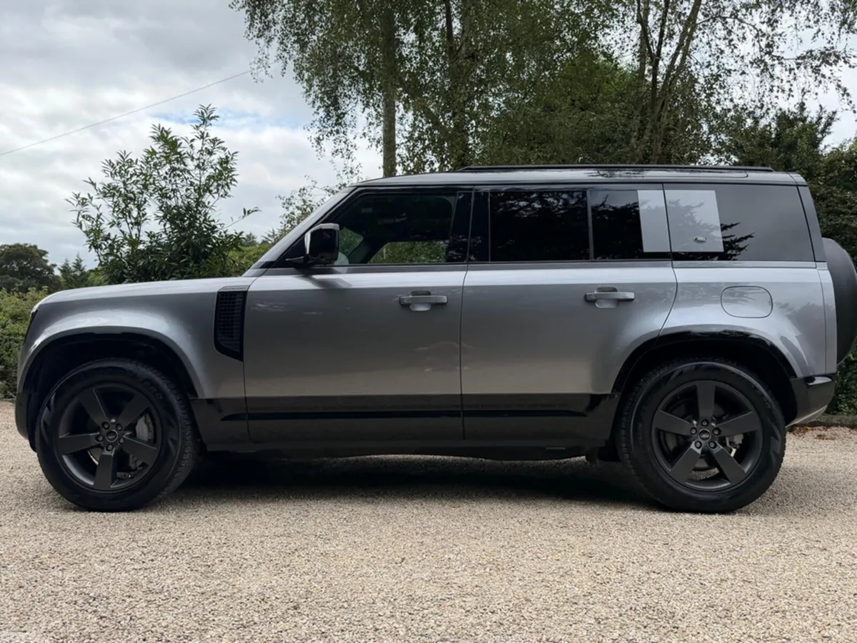 Land Rover Defender SUV, Petrol Plug-in Hybrid, 2023, Grey