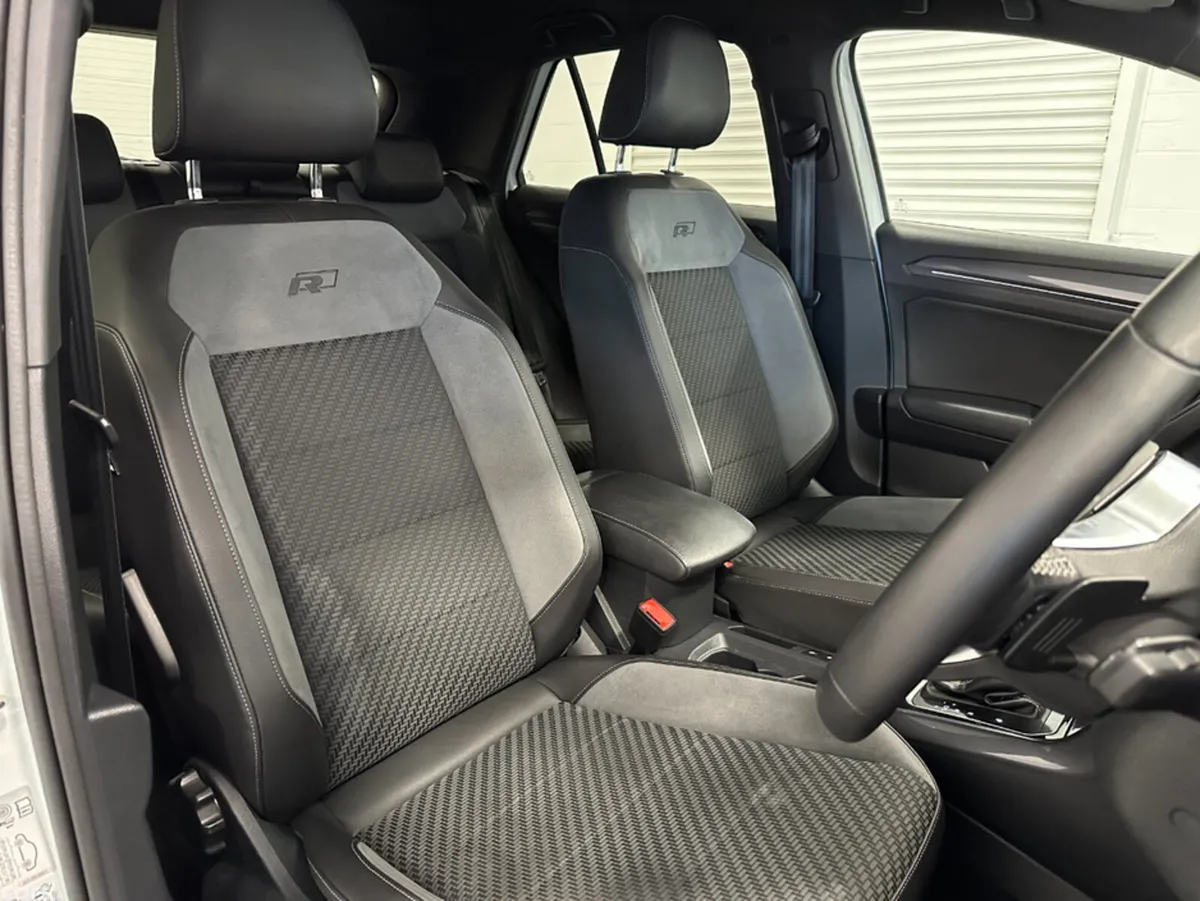 Volkswagen T-Roc Hatchback, Diesel, 2021, White