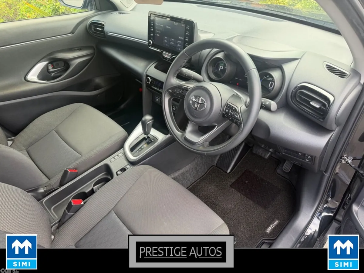 Toyota Yaris Cross SUV, Petrol Hybrid, 2020, Black