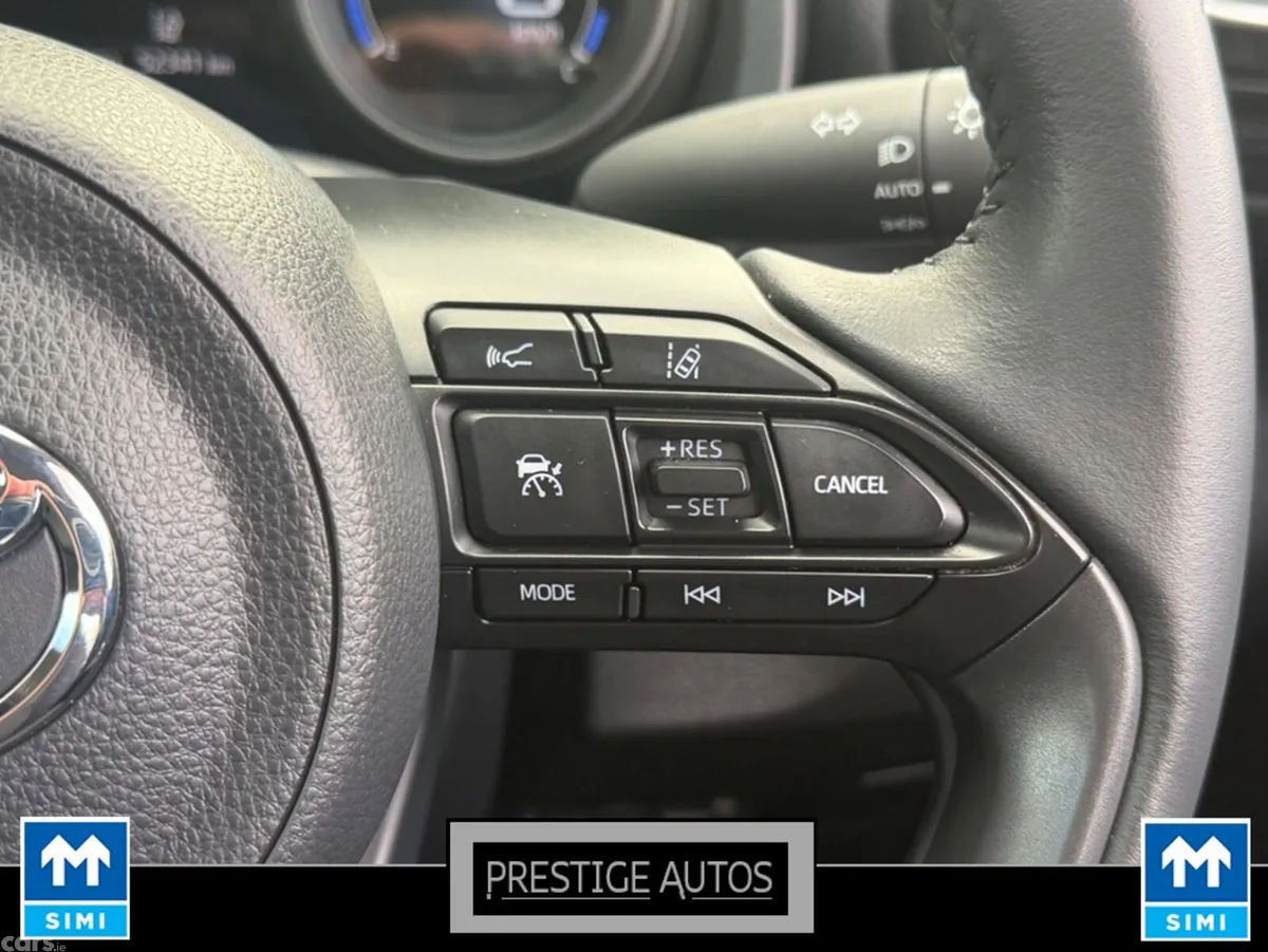 Toyota Yaris Cross SUV, Petrol Hybrid, 2020, Black