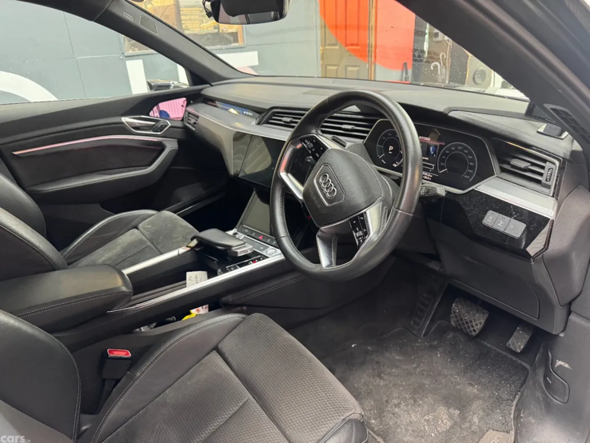 Audi e-tron SUV, Electric, 2022, Grey