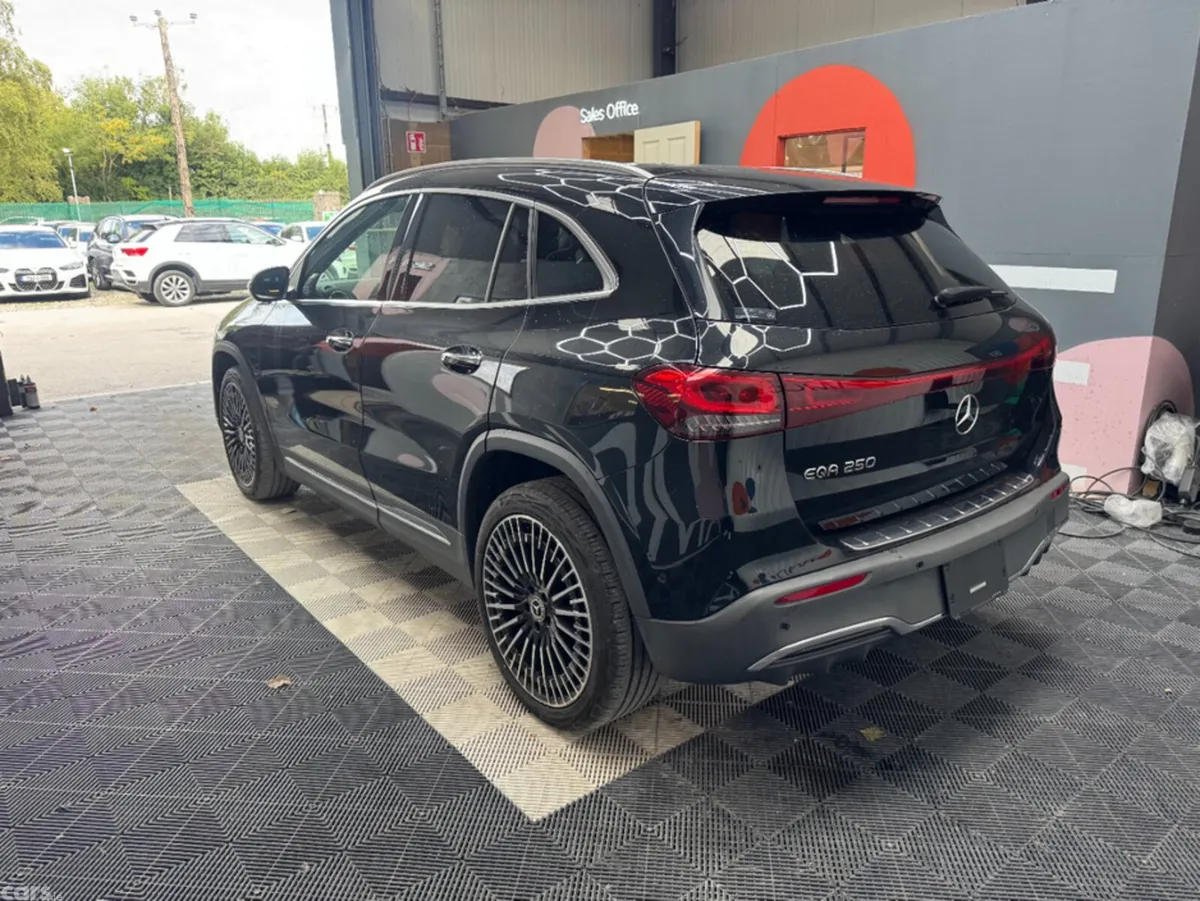 Mercedes-Benz EQA SUV, Electric, 2023, Black