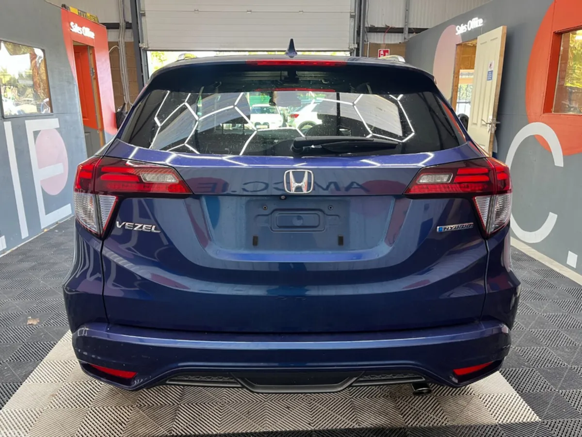 Honda Vezel SUV, Petrol Hybrid, 2017, Blue