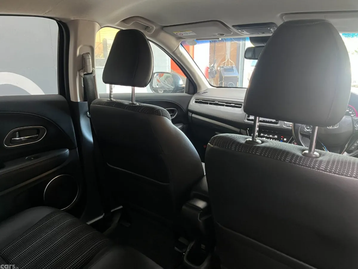 Honda Vezel SUV, Petrol Hybrid, 2017, Blue