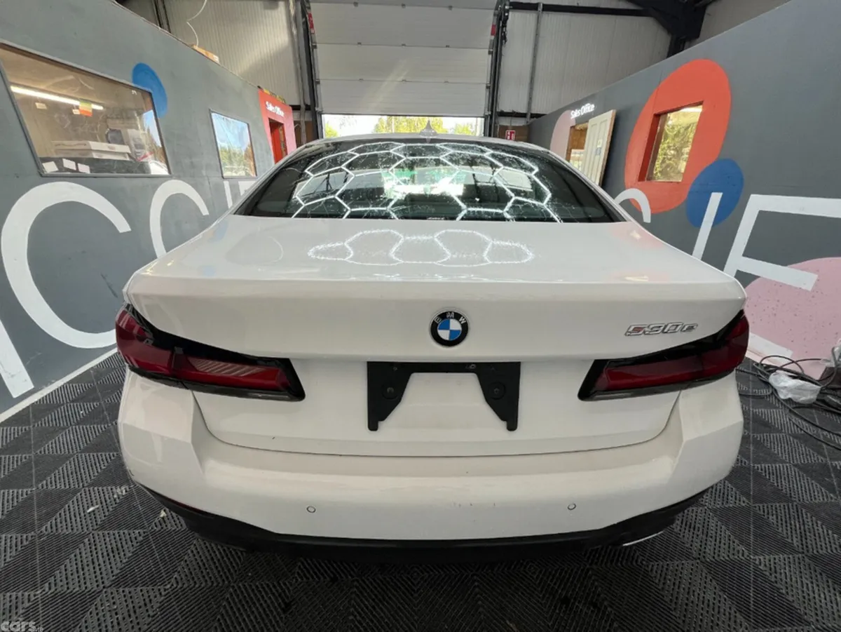 BMW 5-Series Saloon, Unknown, 2021, White