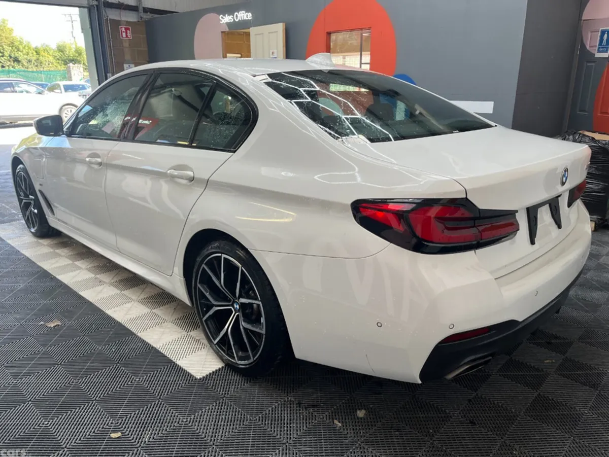 BMW 5-Series Saloon, Unknown, 2021, White