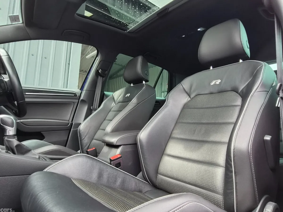 Volkswagen Golf Hatchback, Petrol, 2020, Blue