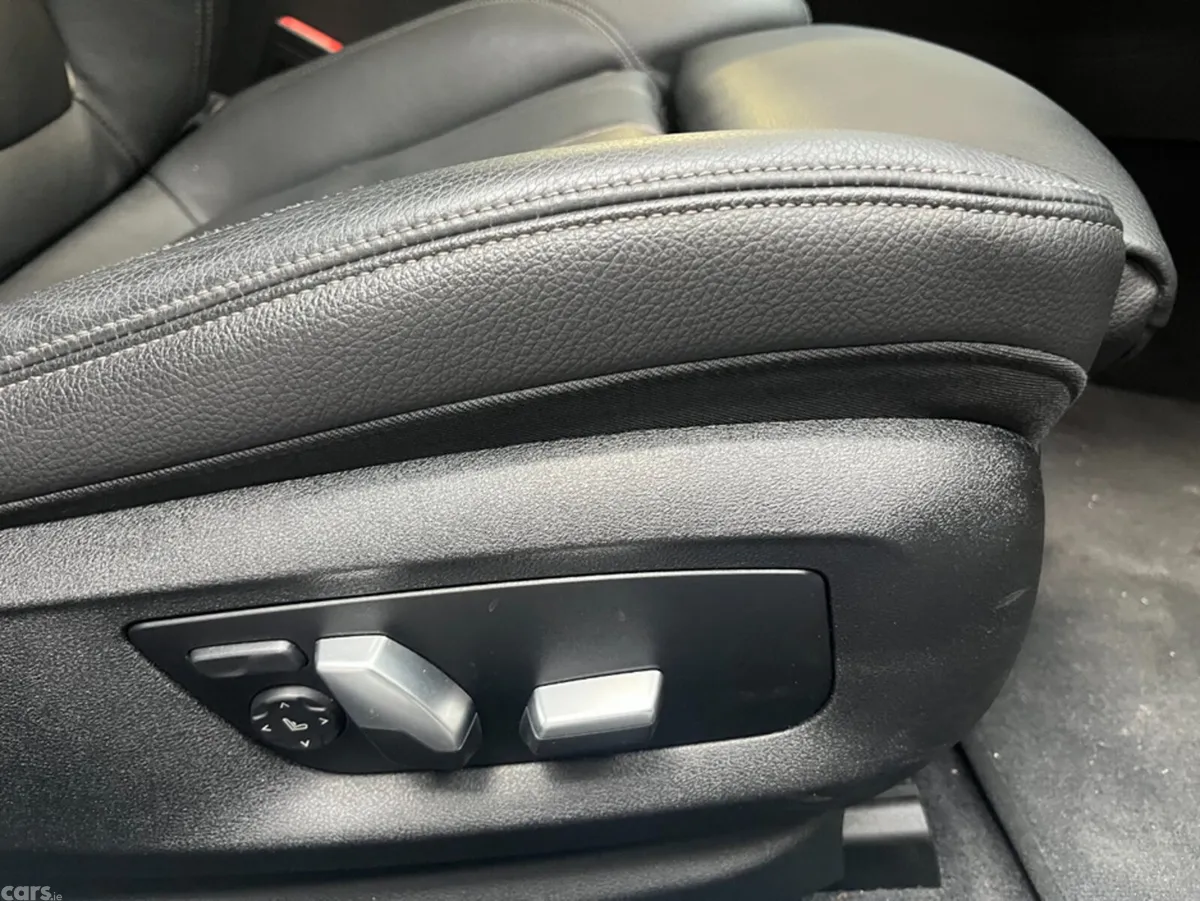 BMW 5-Series Saloon, Unknown, 2021, White
