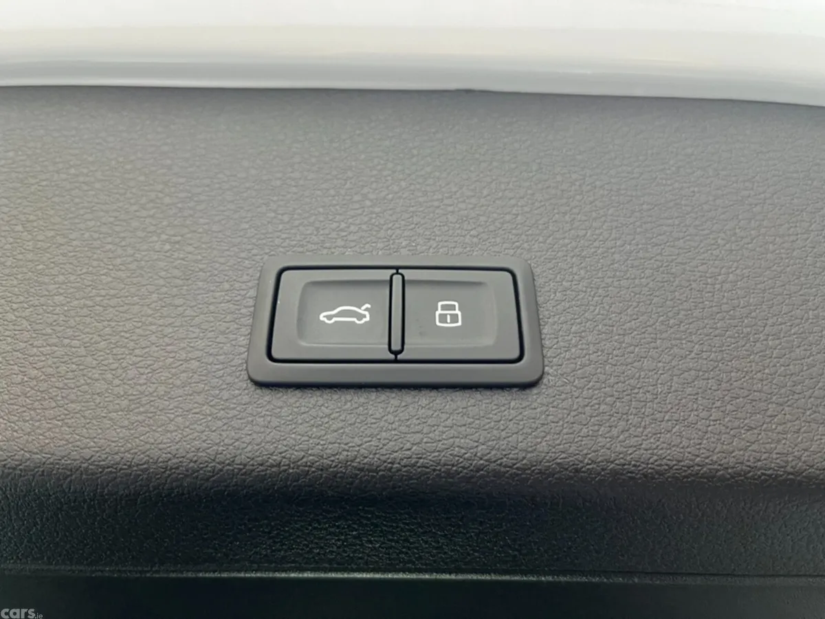 Audi e-tron SUV, Electric, 2023, White