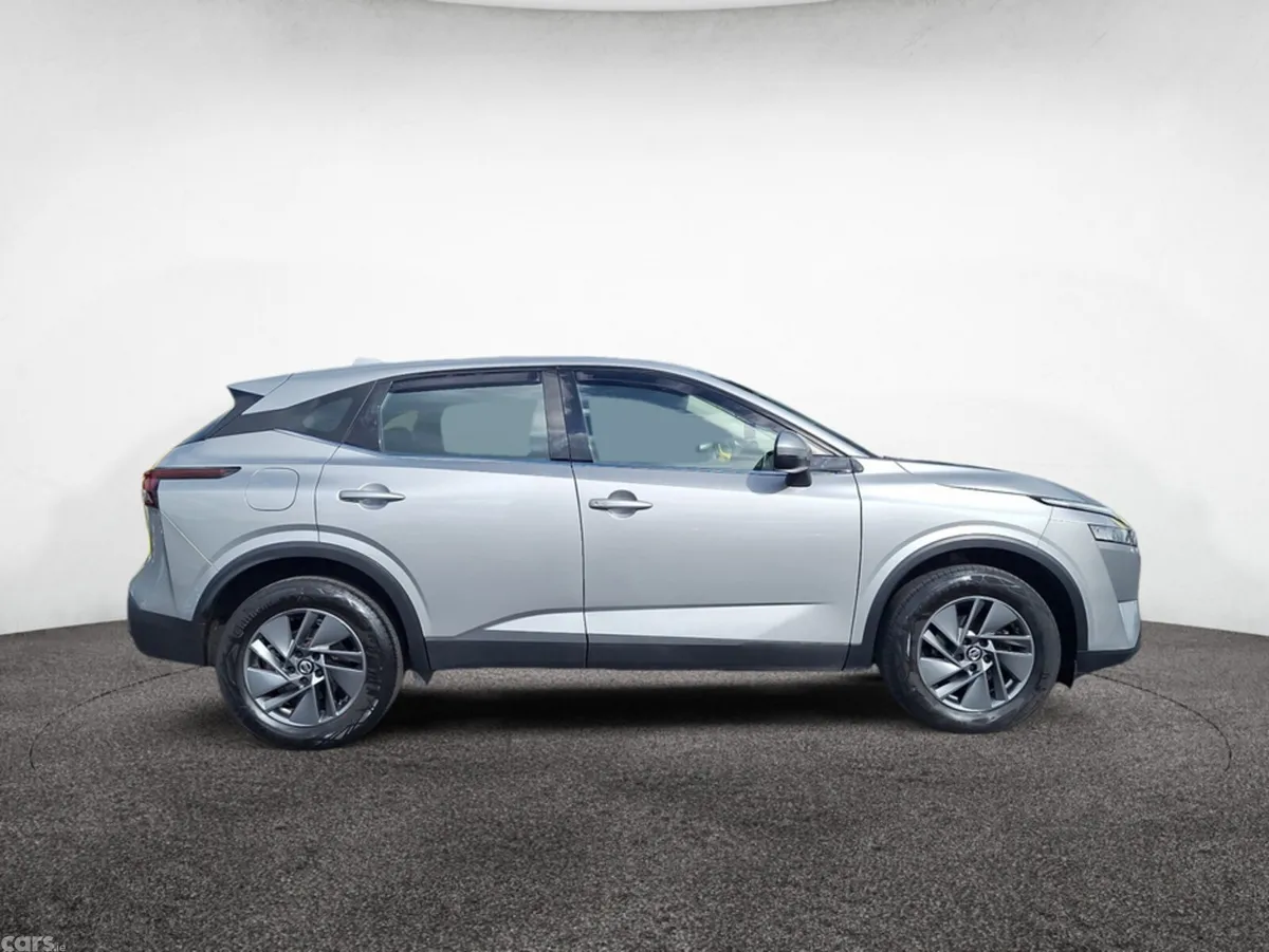 Nissan Qashqai MPV, Petrol, 2023, Grey